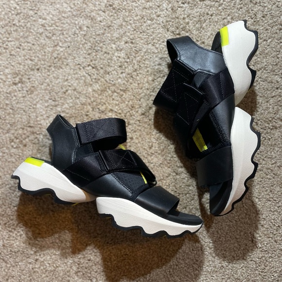 SOREL KINETIC™ IMPACT SPORTY SANDAL - Picture 10 of 15